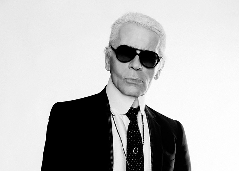 Karl Lagerfeld Wins 2015 Outstanding Acheivement Award