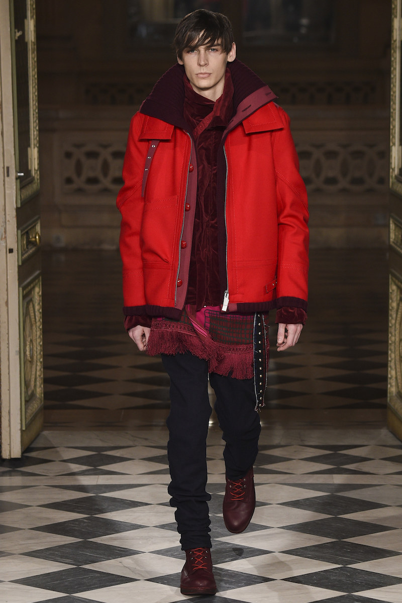 PFW: Sacai Autumn/Winter 2016 Collection