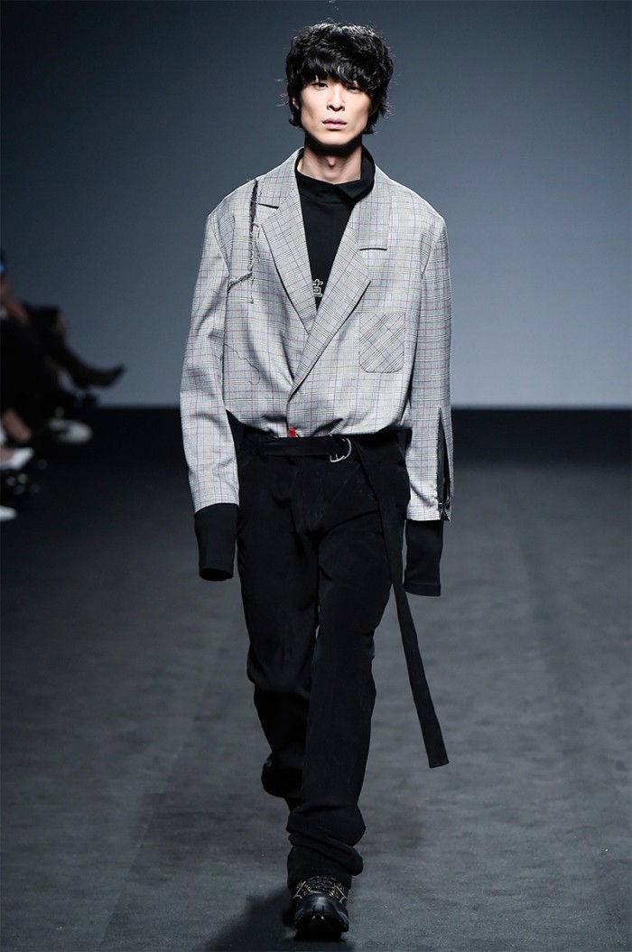 R.shemiste FW16 Collection at Seoul Fashion Week – PAUSE Online | Men's ...