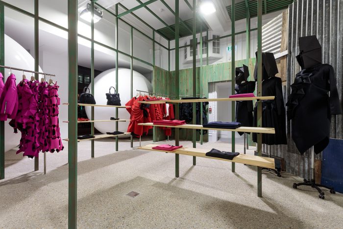 Dover Street Market Re-Opens With New FW16 Installations – PAUSE Online ...