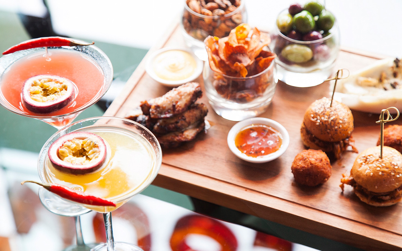 PAUSE Eats: Back Counter Lounge