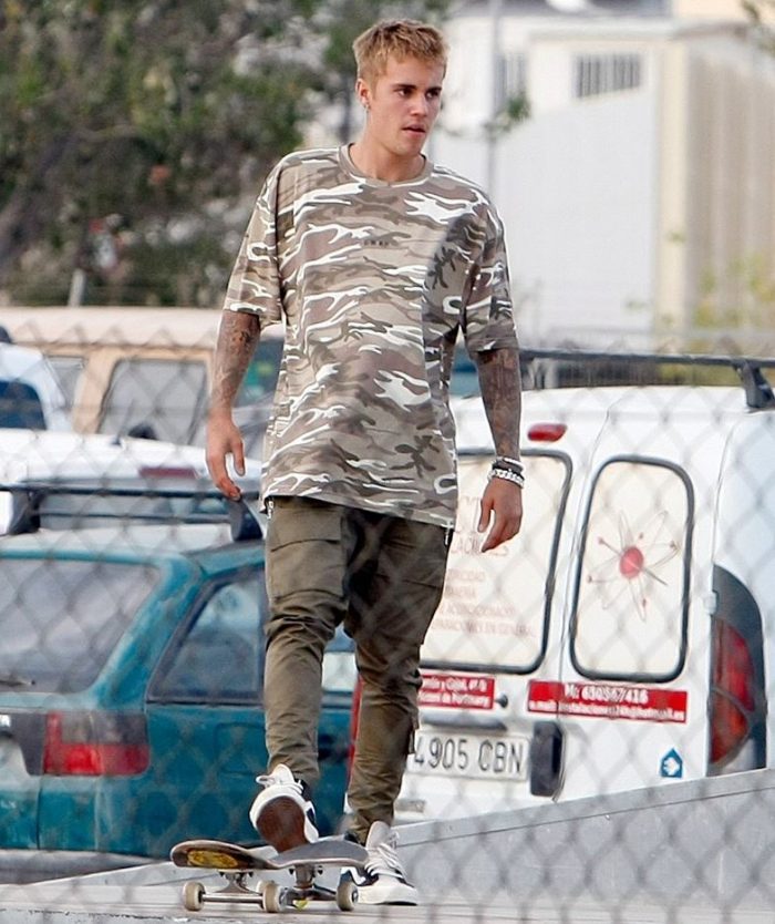 SPOTTED: Justin Beiber in Khaki Camo & Vans x Fear of God – PAUSE ...