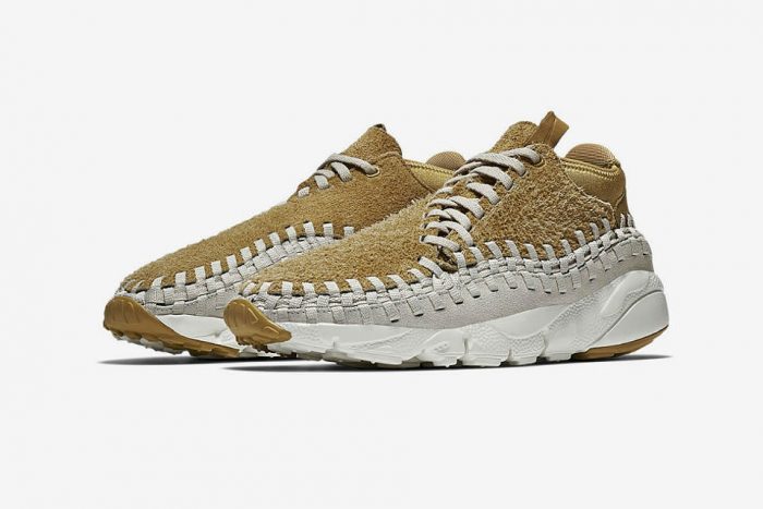 nike air footscape woven chukka flat gold