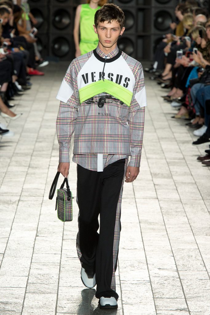 LFW: Versus Versace Spring/Summer 2018 Menswear Collection – PAUSE ...
