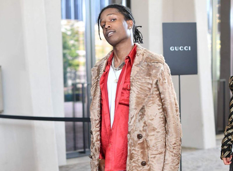 ASAP Rocky Attends Gucci SS18 Show Wearing Full Gucci Outfit - VIBZN