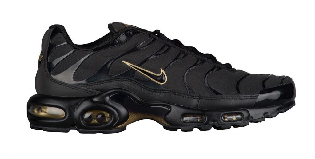 nike air max dia black and gold