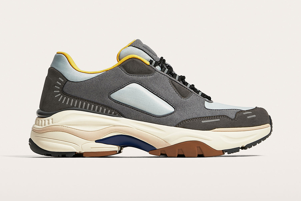 balenciaga triple s zara