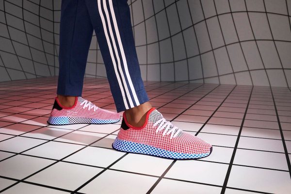 SS18_DEERUPT_QC2624_AC8466_DIRECTIONAL_WEU_ON_FOOT_14_034_RGB_preview