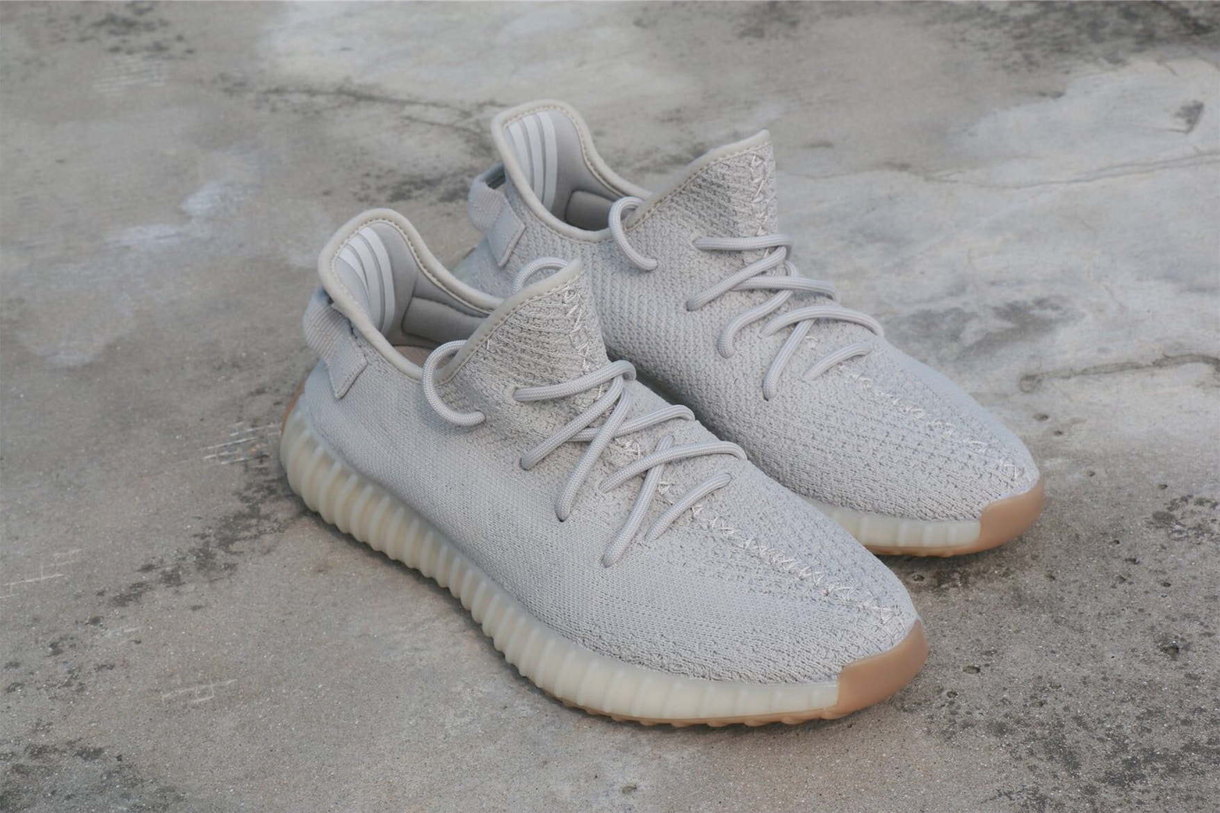 yeezy boost 350 v2 sesame outfit