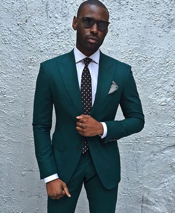Why Custom Made Clothing is a Popular Option