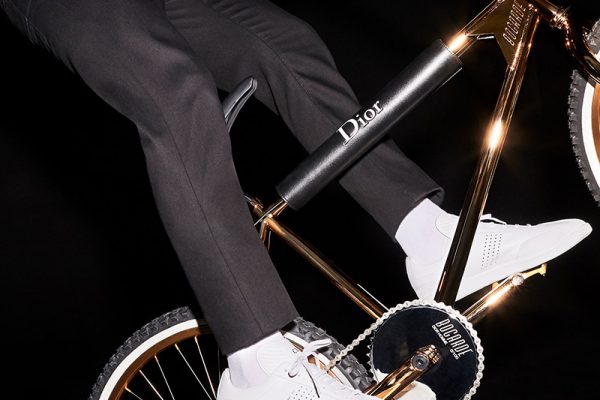 Gold-BMX_PAUSE2