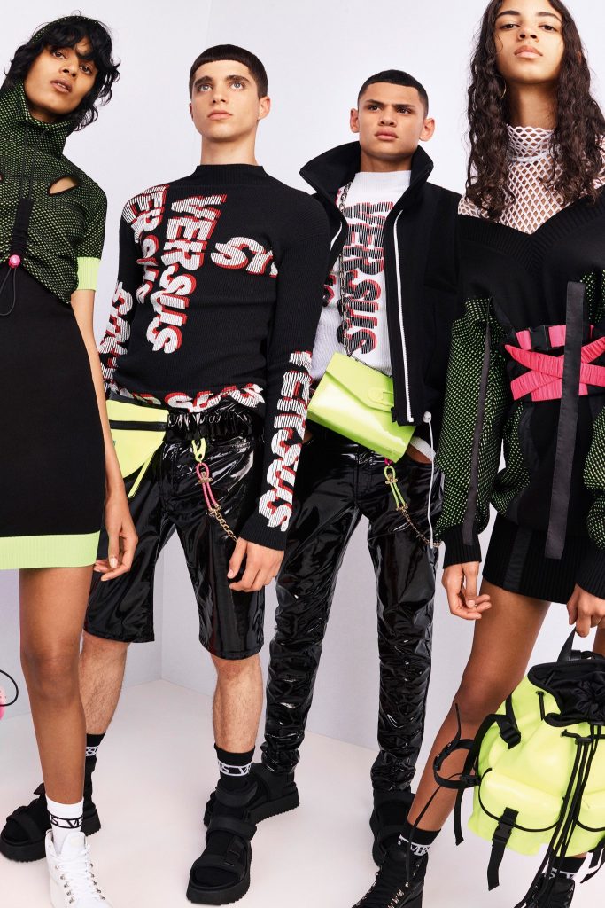 View Versus Versace’s Spring 2019 Ready-to-Wear Offerings – PAUSE ...
