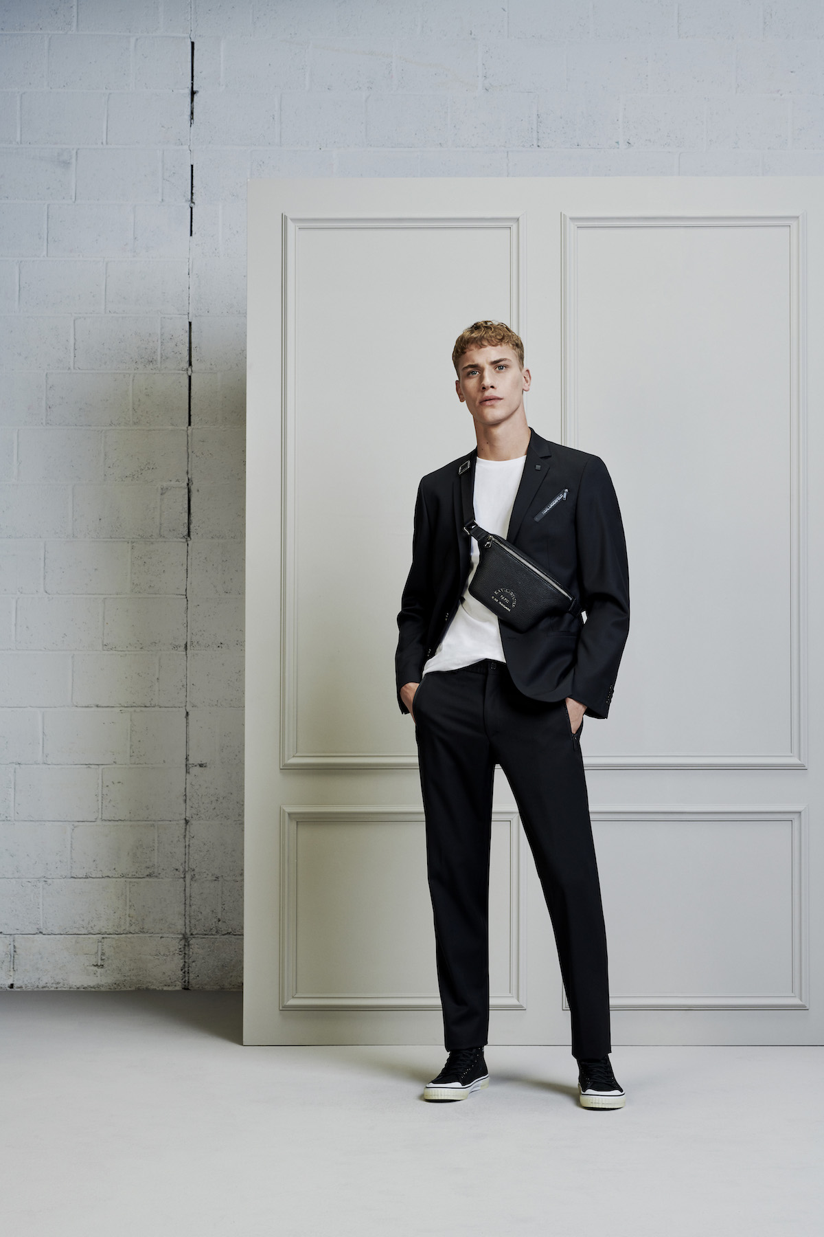 Noord Permanent buis Karl Lagerfeld Unveils Spring/Summer 2020 Menswear Lookbook – PAUSE Online  | Men's Fashion, Street Style, Fashion News & Streetwear