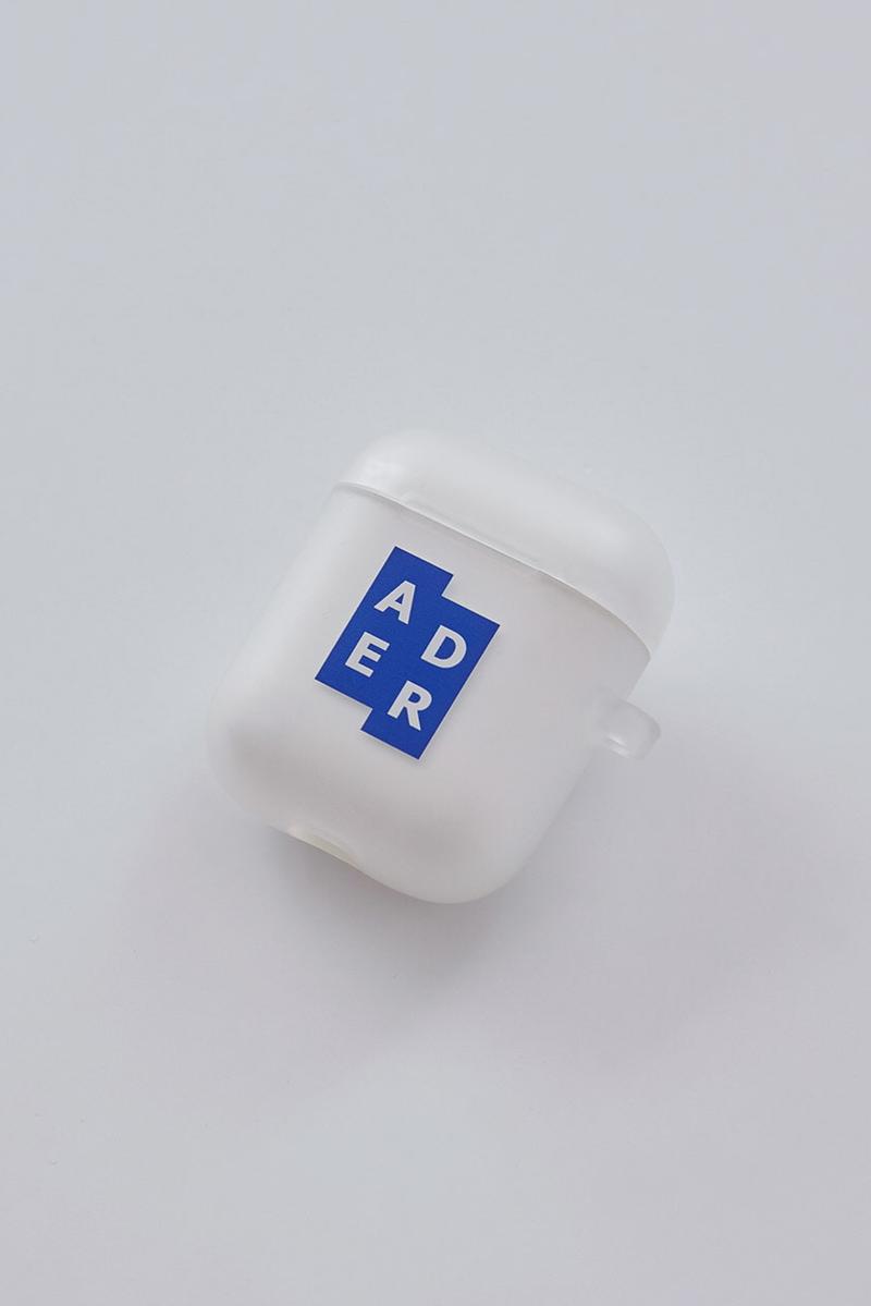 ADER ERROR SIGNATURE Y TAG 01 White