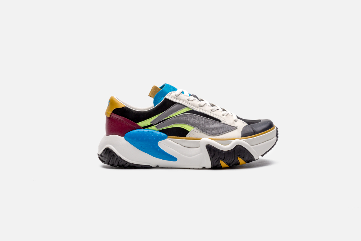LI-NING Releases an Unreleased Sneaker from 1991