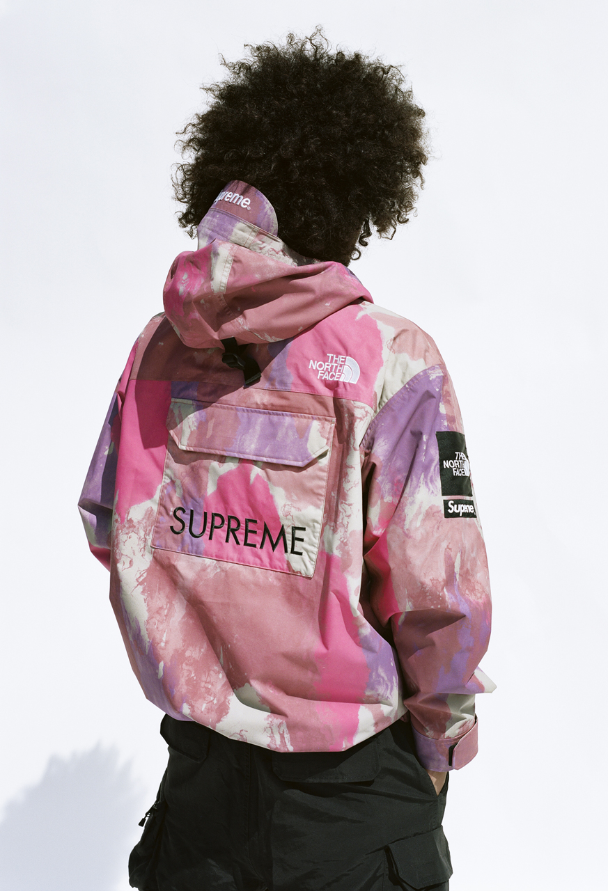 Supreme continues Charitable Mood with The North Face Collaboration