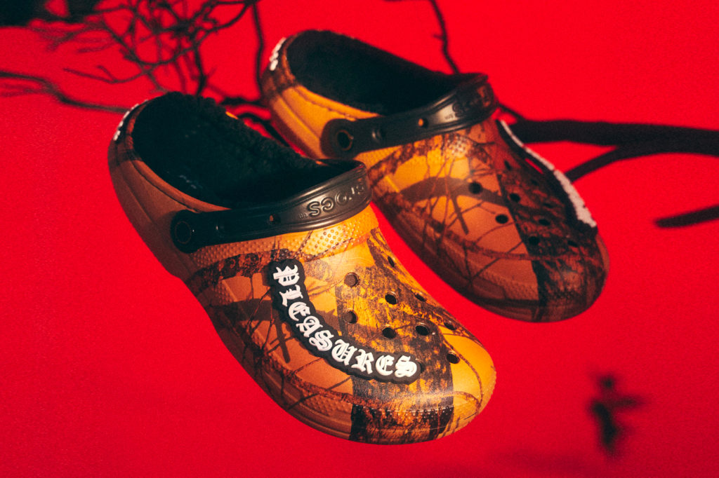 mens crocs classic clog pleasures stores