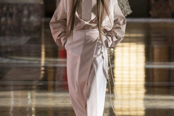 00050-Valentino-Couture-Spring-21