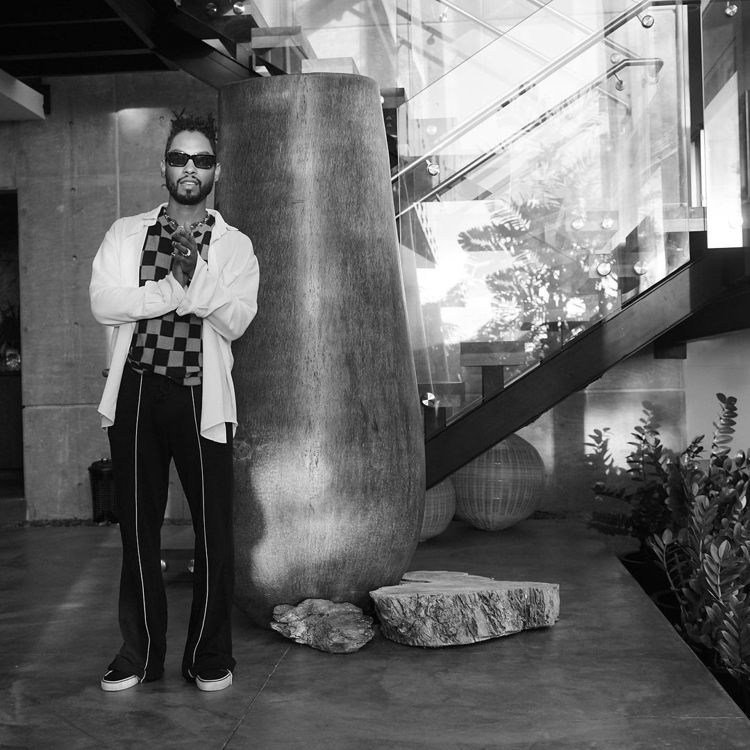 SPOTTED: Miguel Shares Monochrome Checkerboard Ensemble – PAUSE Online ...
