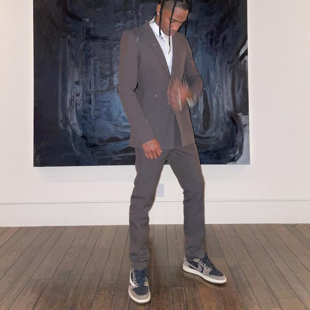 Spotted Travis Scott Rings In The New Year In Tonal Brown Tailoring