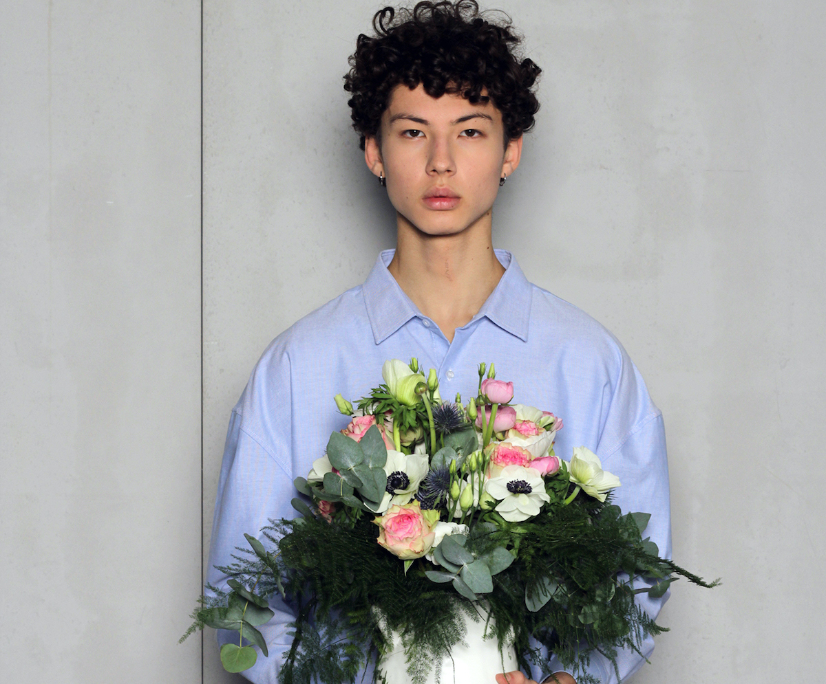 Explore Timeless Wardrobe Staples with Parisian Label SIMPLIFIER