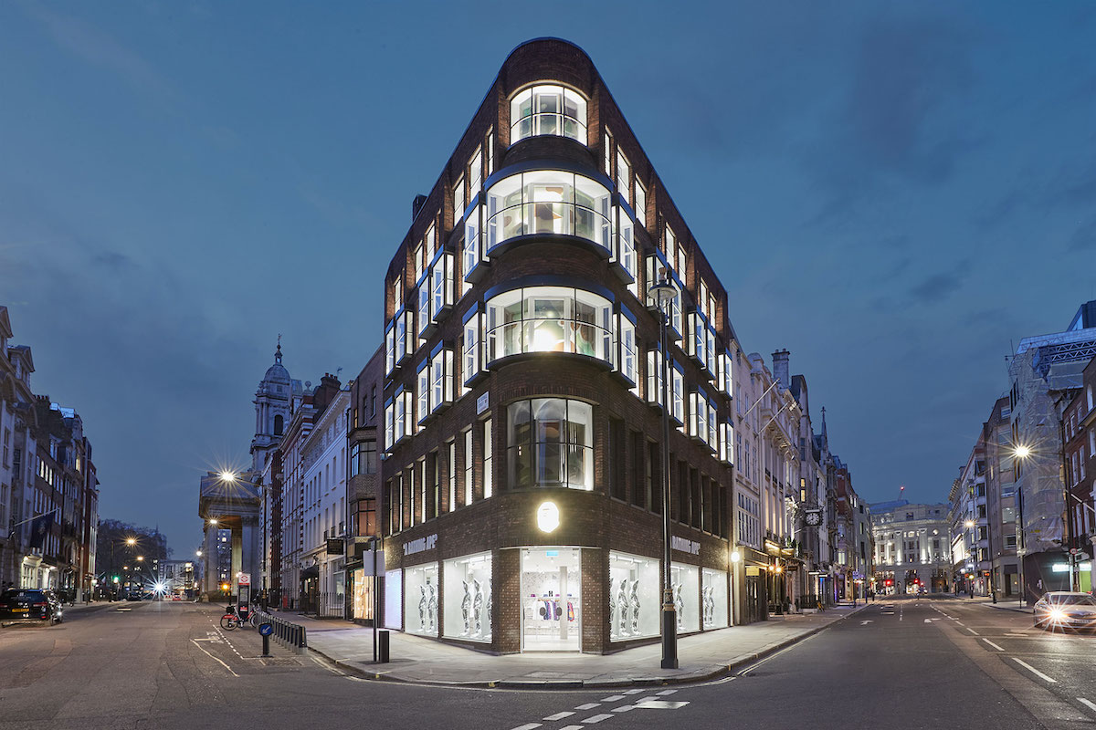 A Bathing Ape Open New London Flagship Store – PAUSE Online | Men's Fashion, Street Style, Fashion News Streetwear