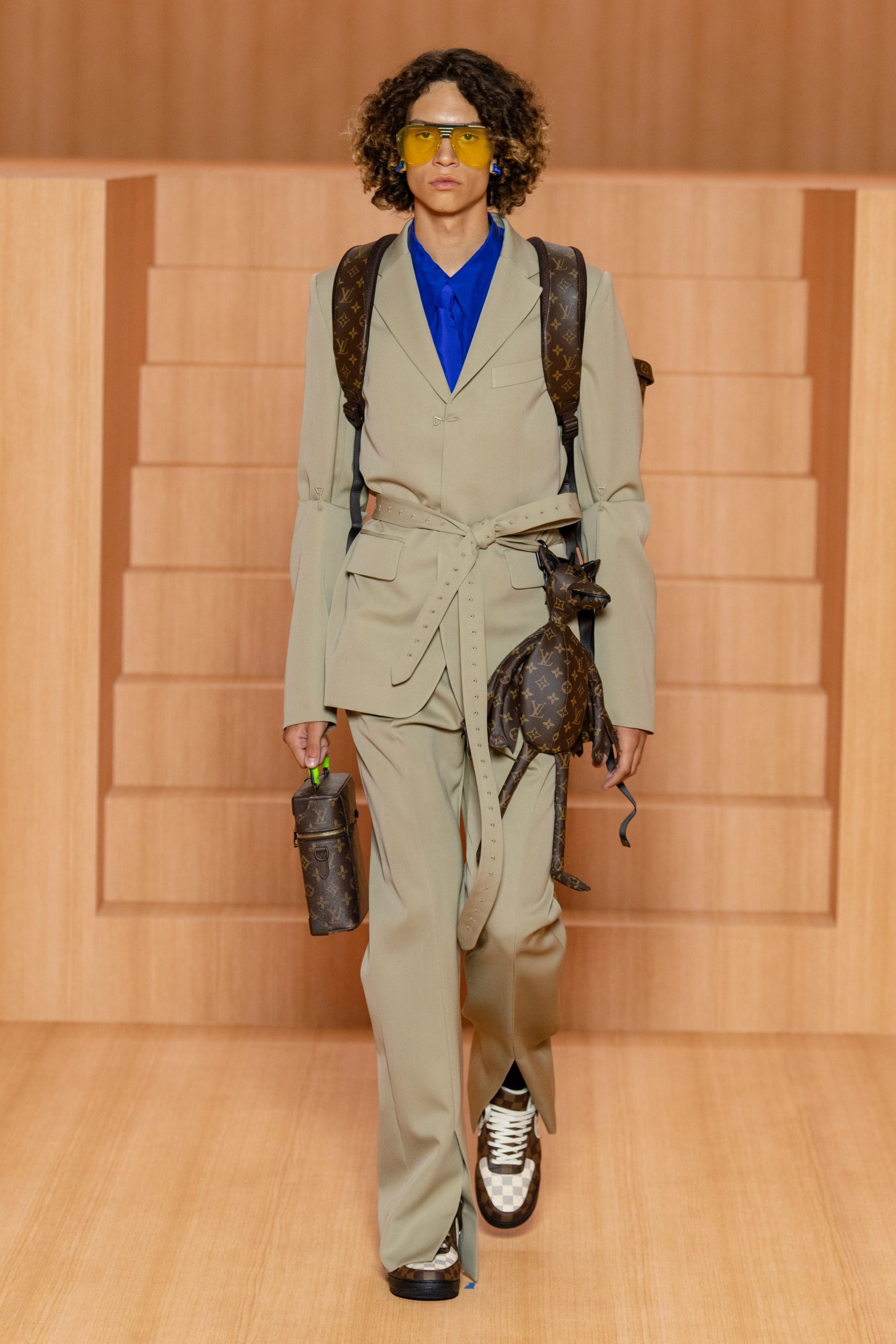 View the full Spring 2019 menswear collection from Louis Vuitton