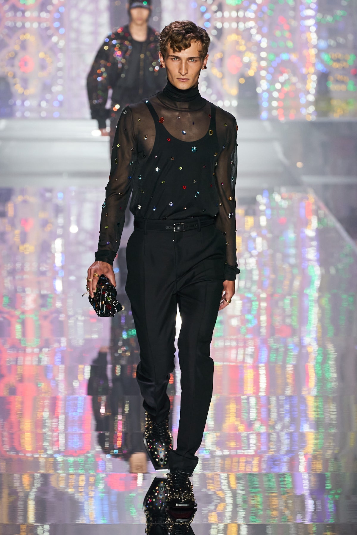 Dolce & Gabbana Fall 2022 Menswear Collection at MFW, Photos – Footwear News