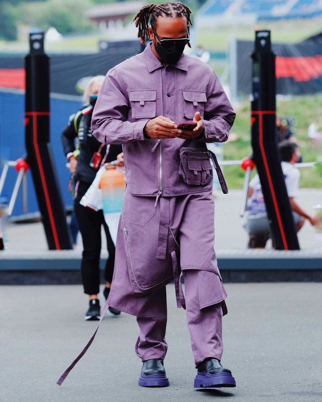 SPOTTED: Lewis Hamilton steps out in All-Purple Kenzo & Bottega Veneta – PAUSE Online | Men's Fashion, Street Style, Fashion News & Streetwear