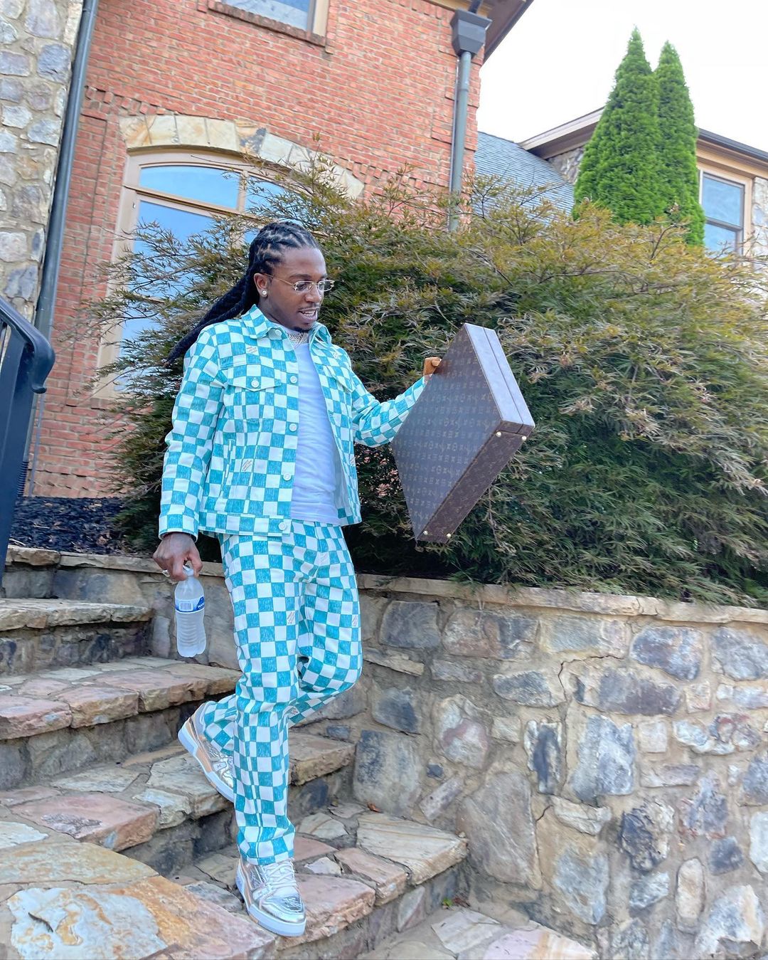 Jacquees Wearing White & Multicolor Louis Vuitton Outfit