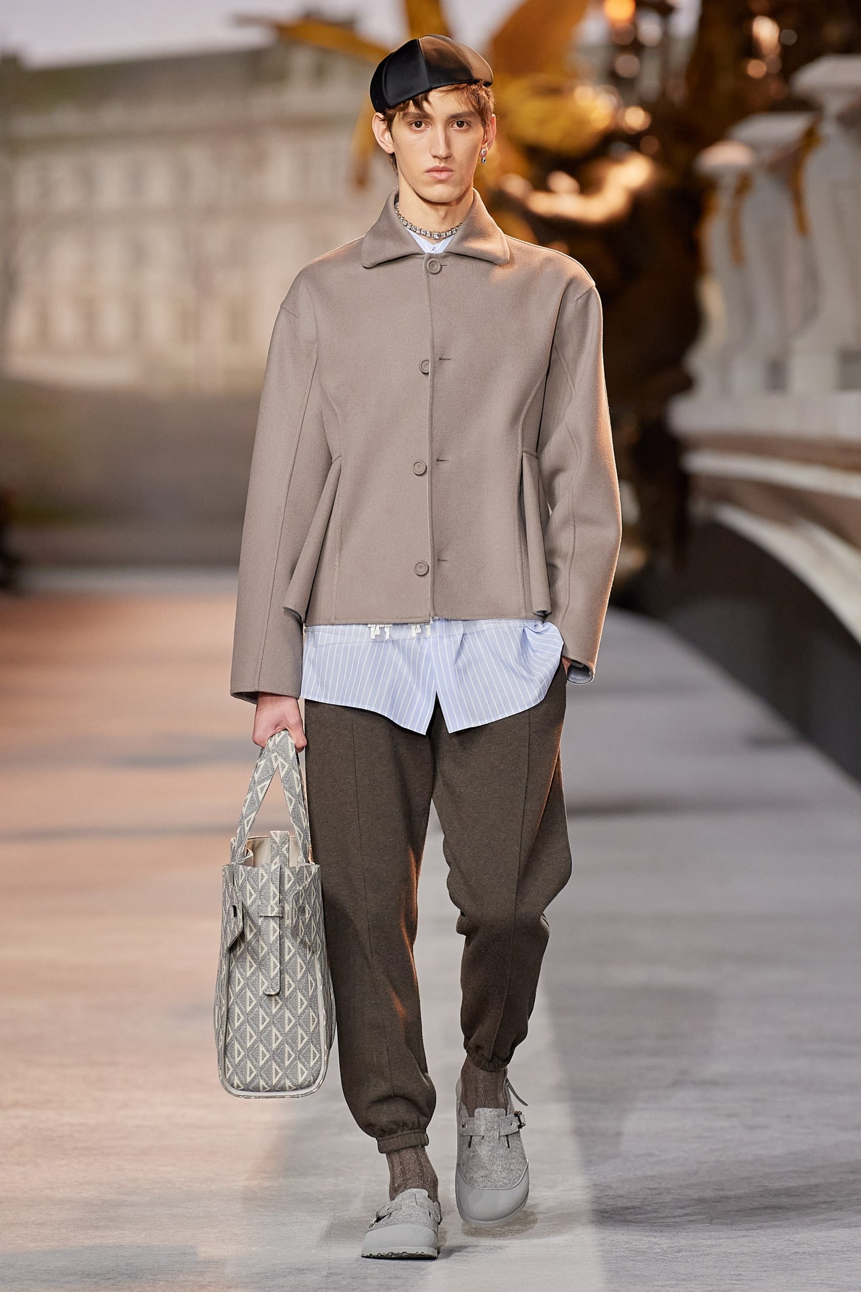 Louis-Vuitton-Fall-2021-Menswear-Collection-Runway-Fashion-Tom