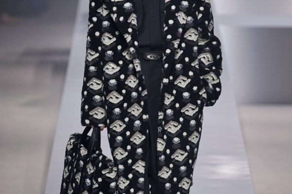 00040-Fendi-Menswear-Fall-22-Milan-credit-Filippo-Fior
