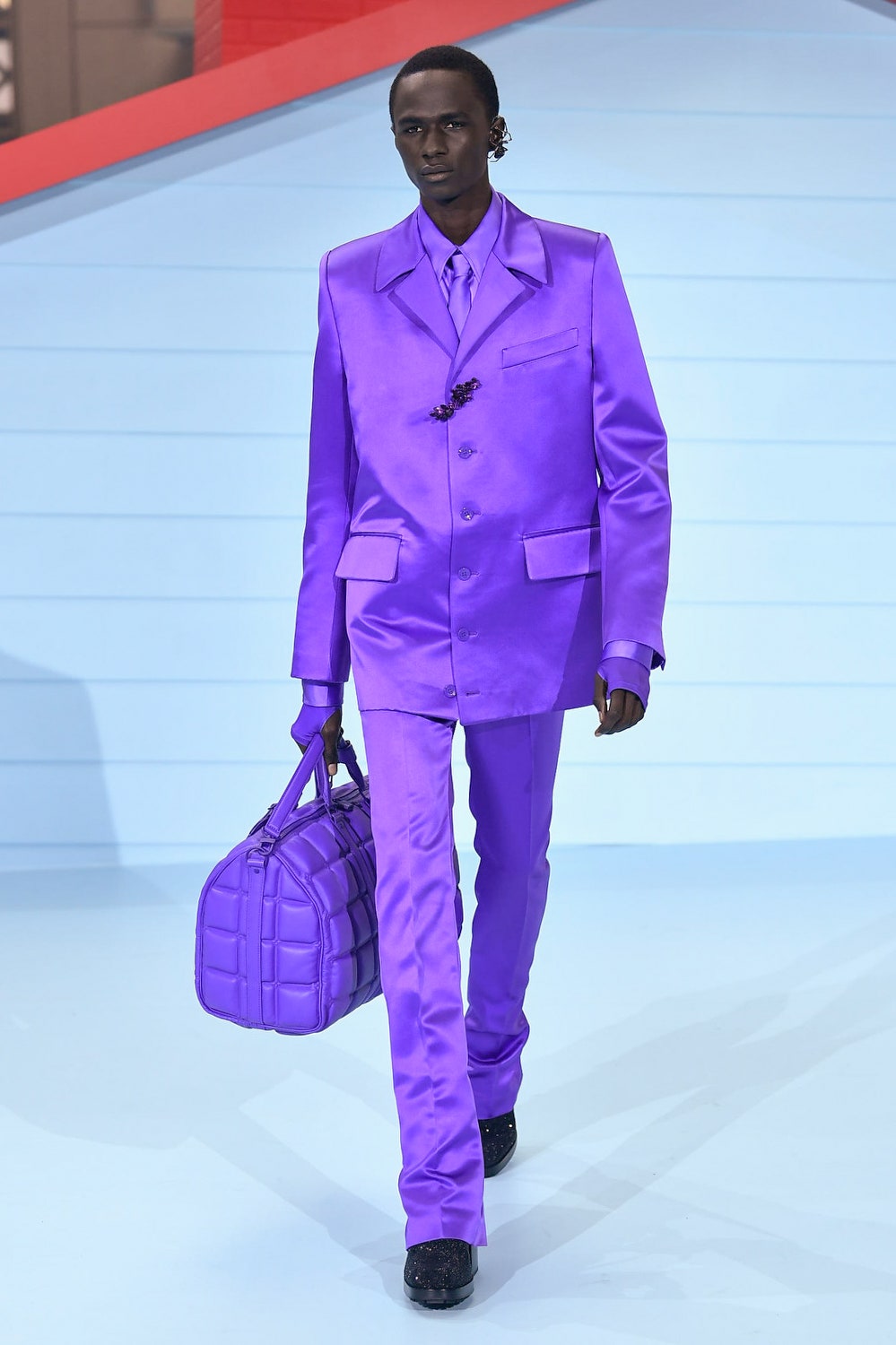 Louis Vuitton Menswear Fall 2022  Fashion, Monochrome fashion, Louis  vuitton