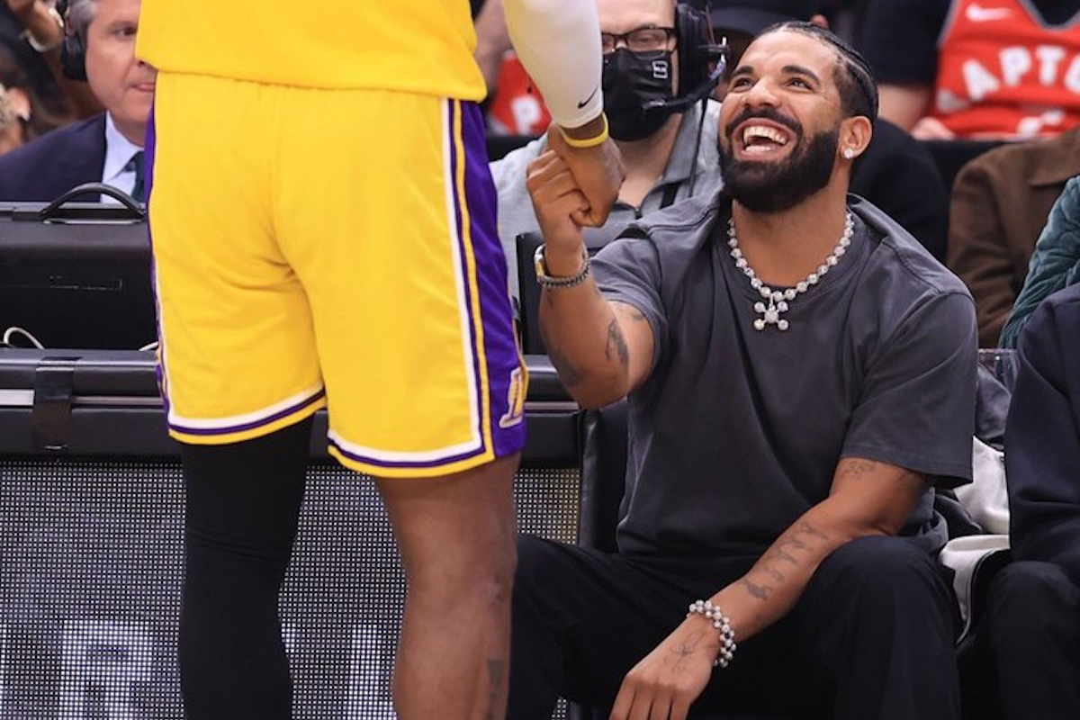 SPOTTED: Drake Wears $1.9 Million USD Homer Necklace