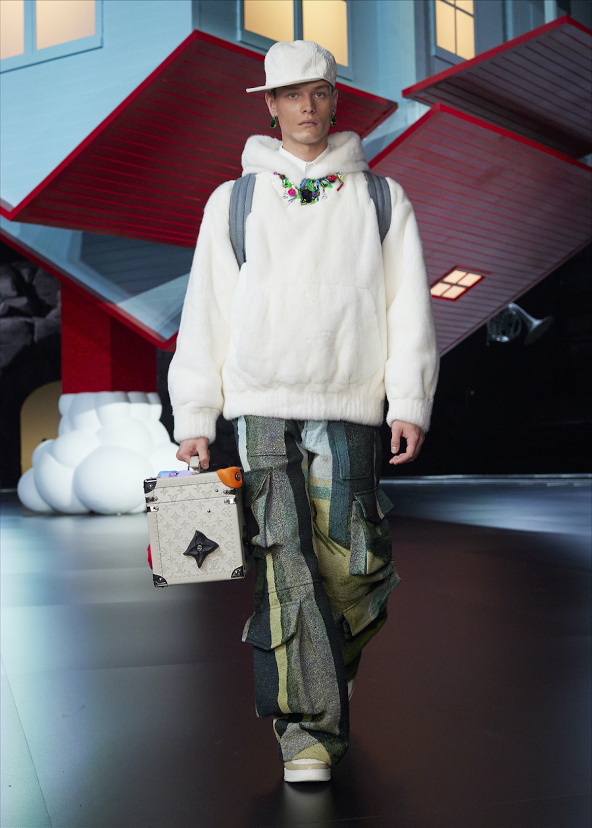 Louis Vuitton: Men's fall-winter 2022 and the art of travel in Bangkok