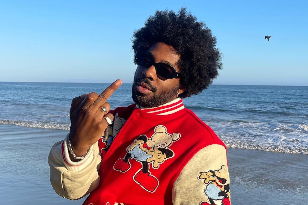 SPOTTED: Brent Faiyaz Heads to the Beach in Maison Margiela & Japanese Brand