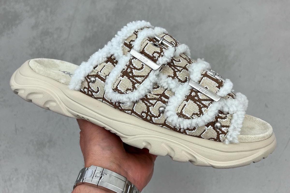 Imagery Surfaces for Unreleased Cactus Jack x Dior Sherpa Slides