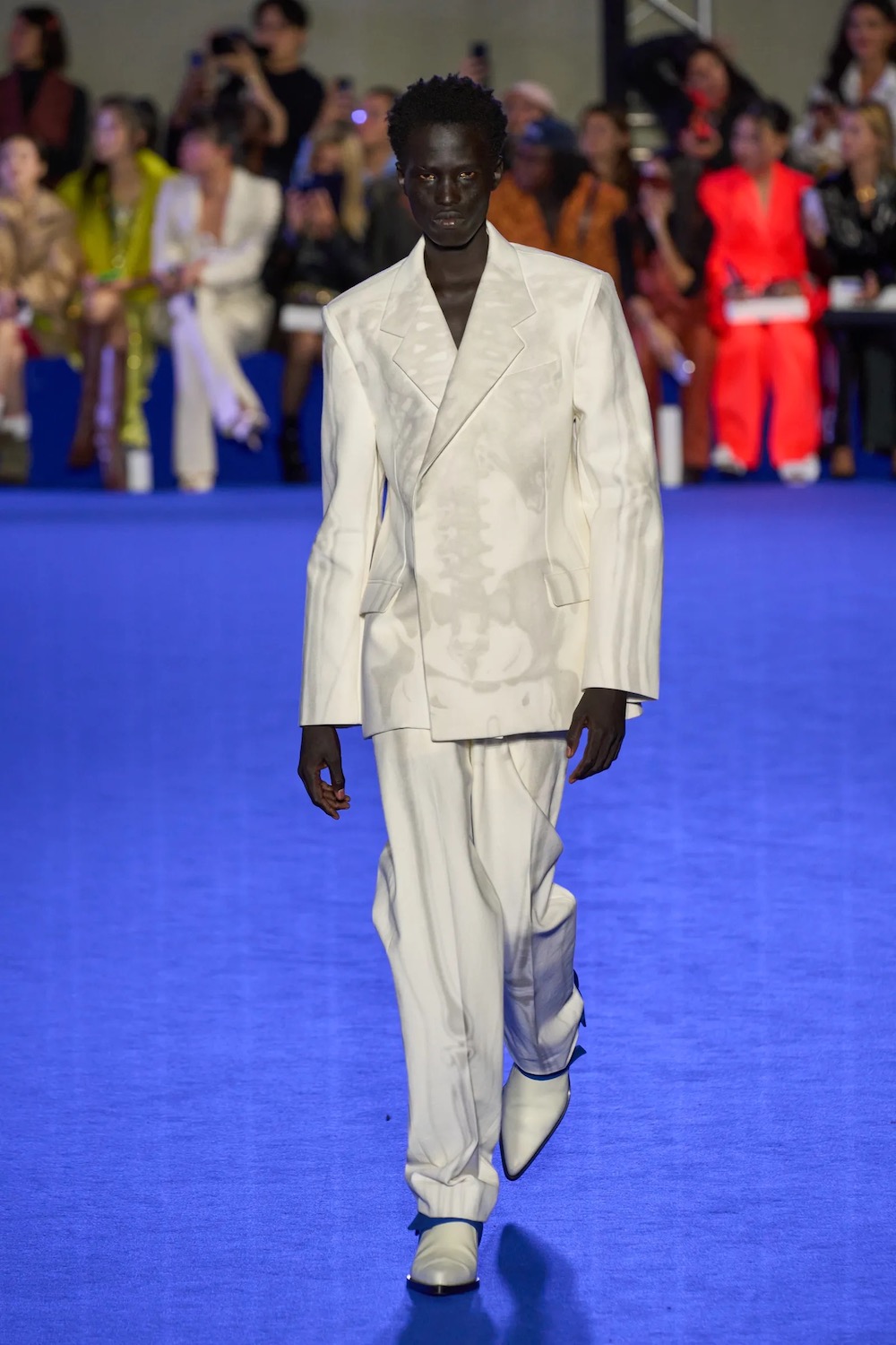 Off-White Men's RTW Spring 2023 Paris - Fashionably Male