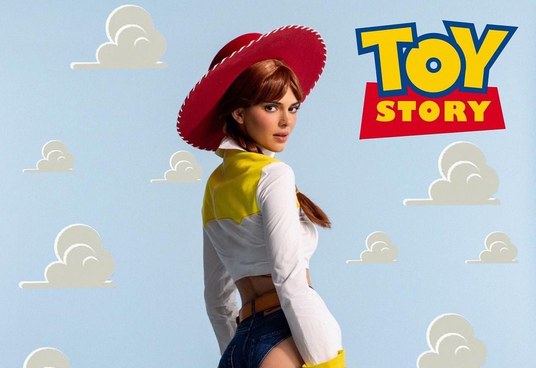 The Best Celebrity Halloween Costumes of 2022