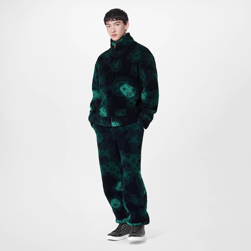 PAUSE or Skip: Louis Vuitton Camo Fleece Set – PAUSE Online