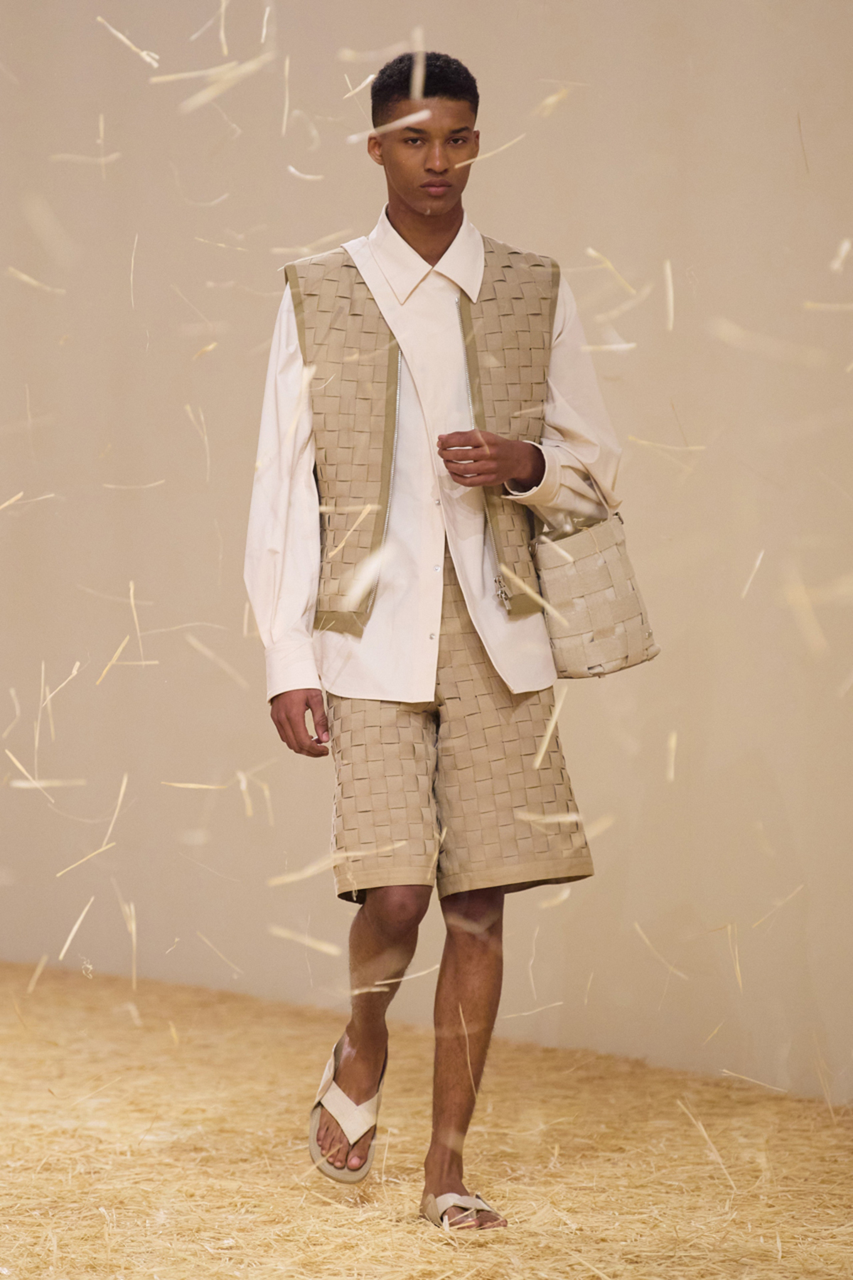 Le Raphia: JACQUEMUS Spring Summer 2023 Collection - DSCENE