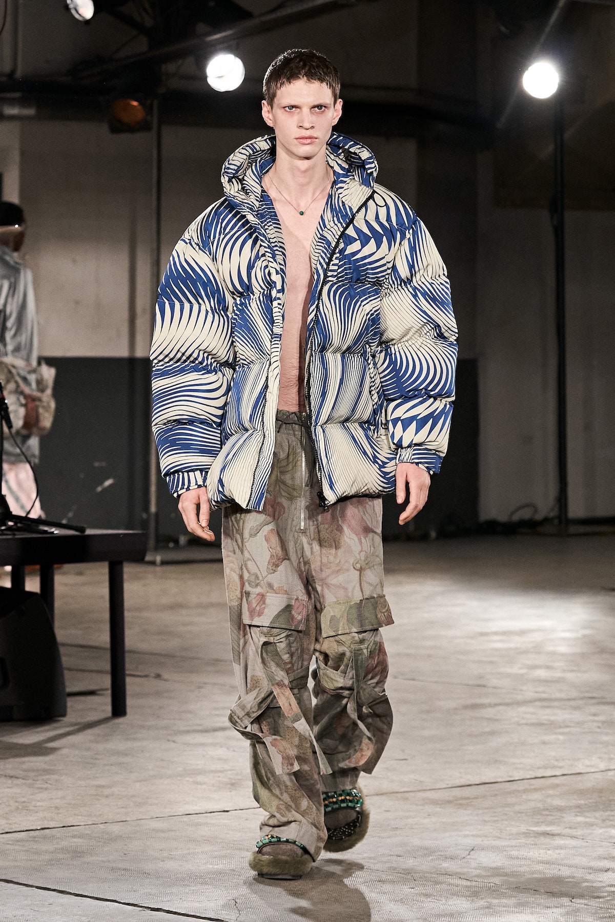 Dries Van Noten Ready To Wear Fashion Show, Collection Fall Winter