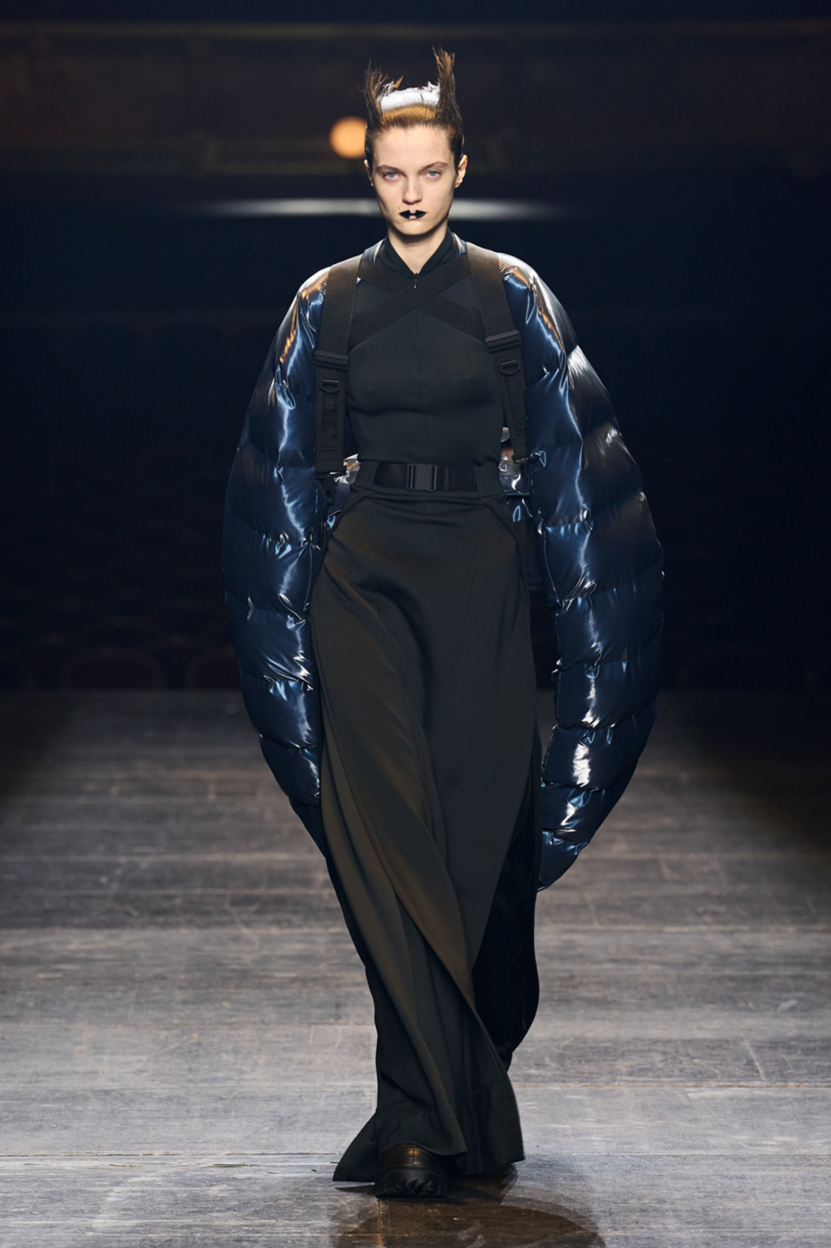 Rains show, Runway, Menswear, Fall Winter 2023, Paris Fashion Week, Runway  Look #01 – NOWFASHION