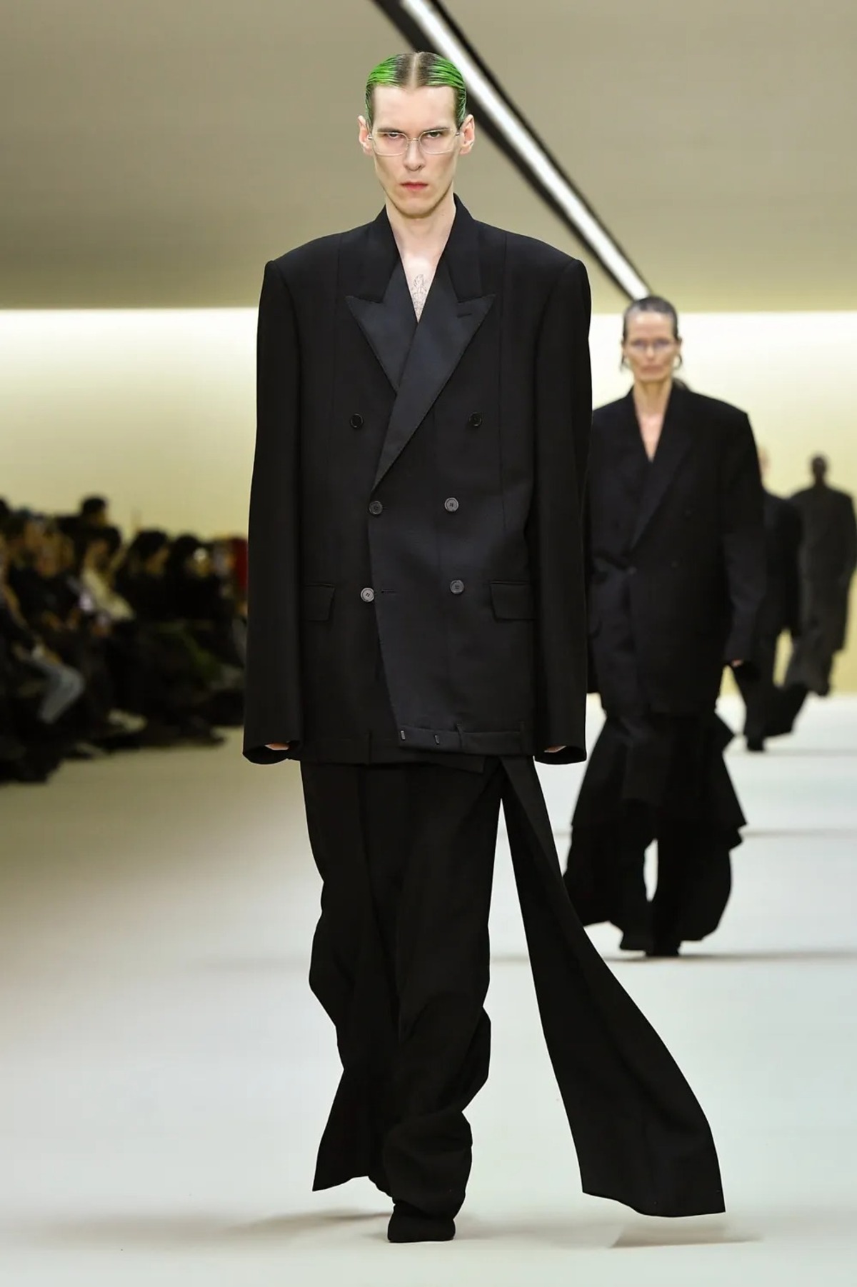 PFW Balenciaga FallWinter 2023 Collection  PAUSE Online  Mens Fashion  Street Style Fashion News  Streetwear