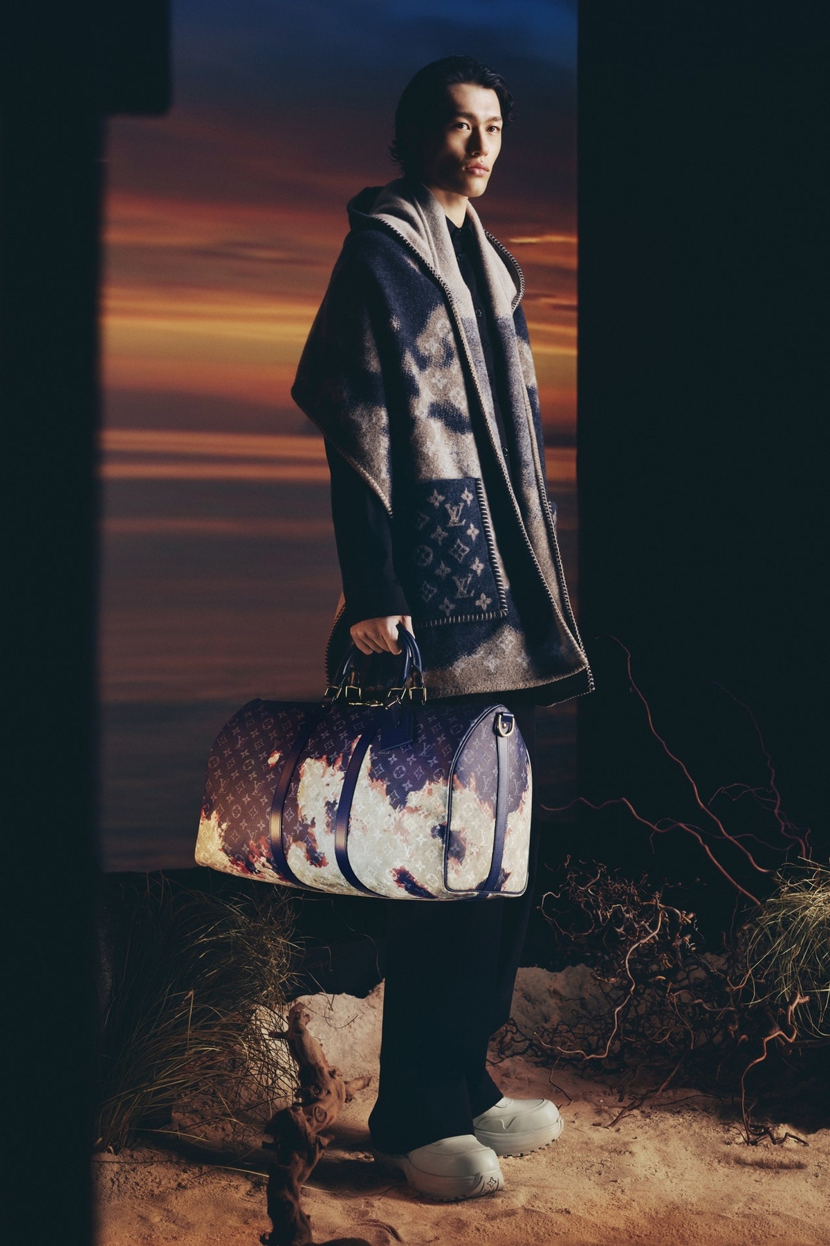 Louis Vuitton Menswear Launch “Footprints” SS20′ Campaign – PAUSE