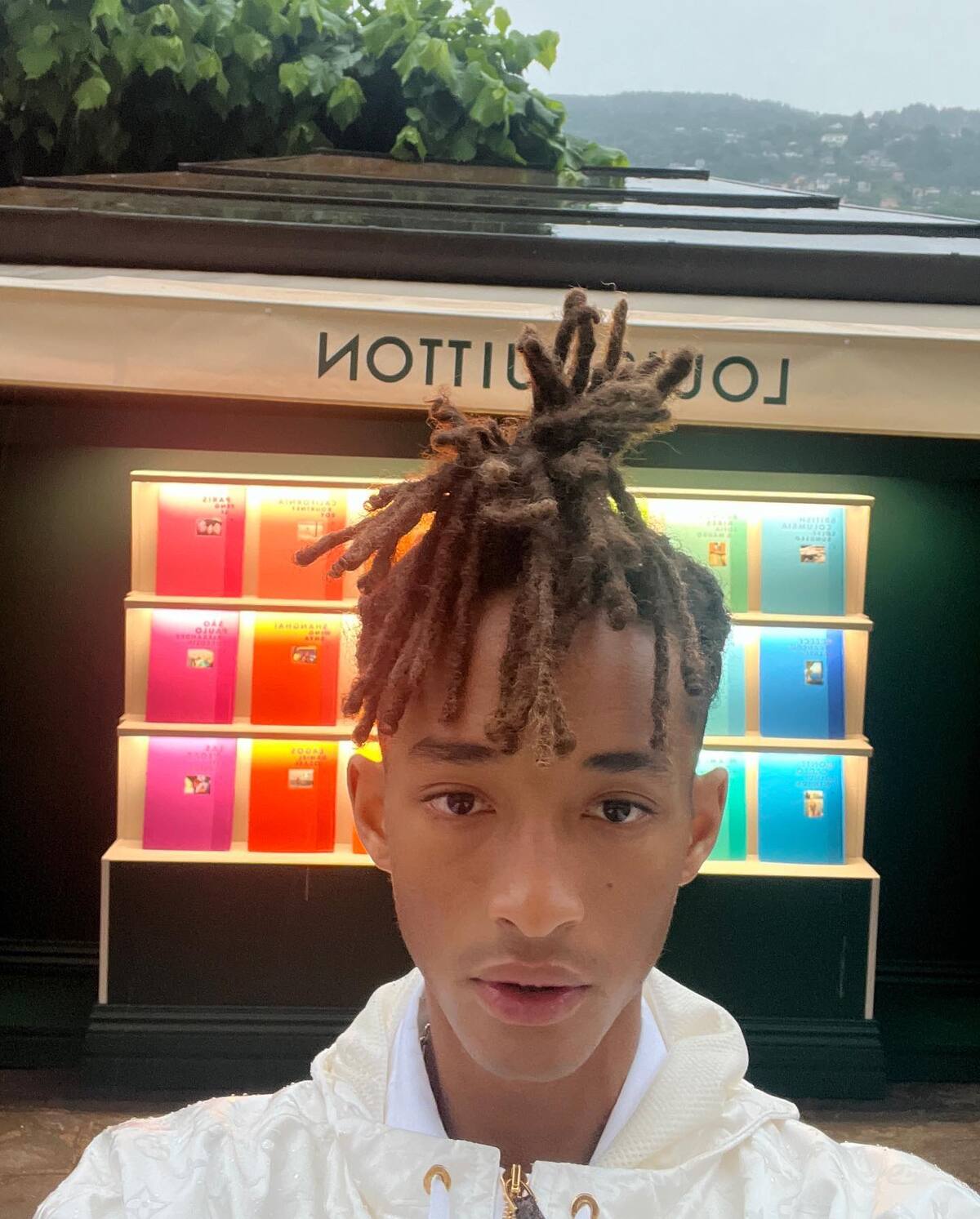 SPOTTED: Jaden Smith Attends Louis Vuitton's Cruise 2024 Show in Shining  Ensemble – PAUSE Online