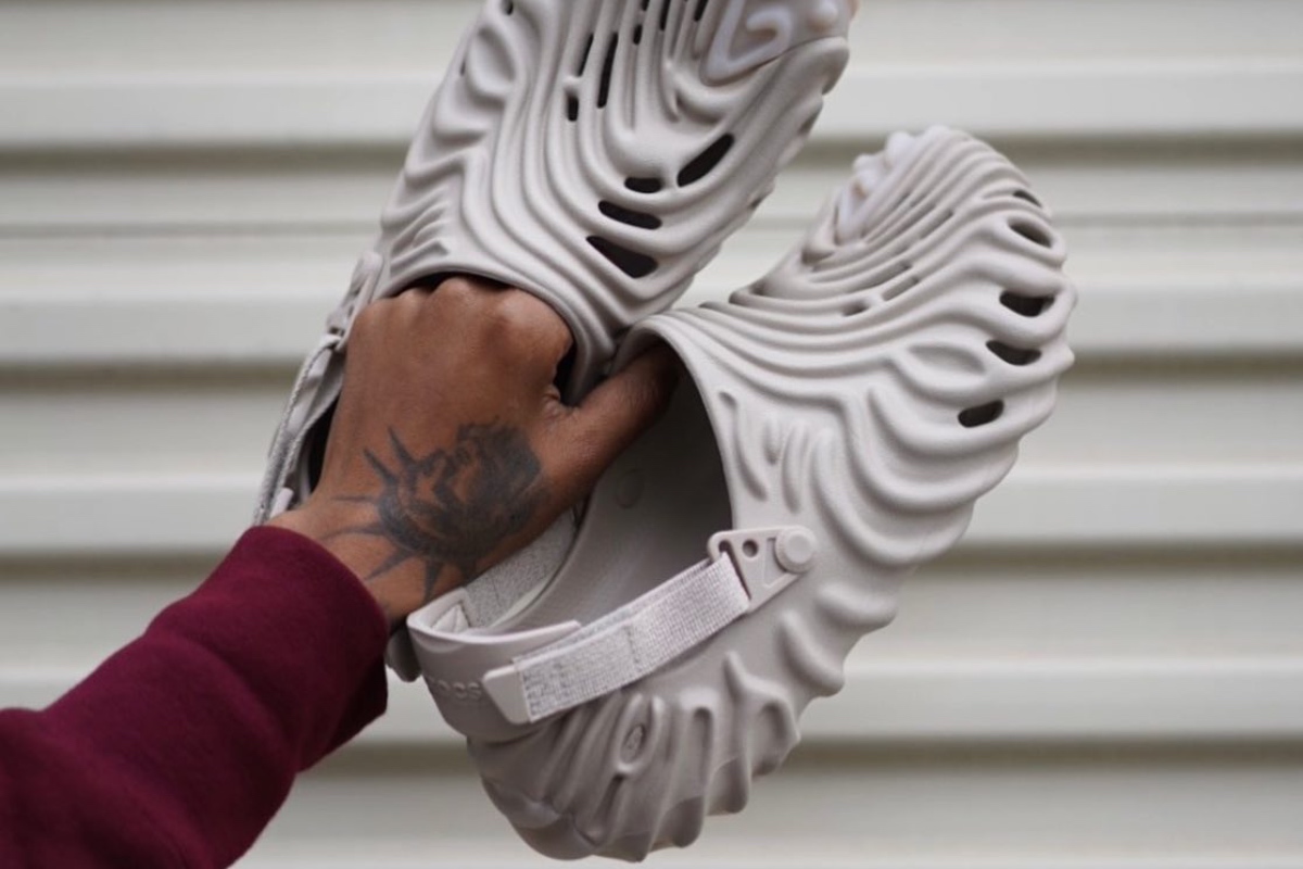 Salehe Bembury Unveils New Look at Crocs Pollex Clog “Horchata”