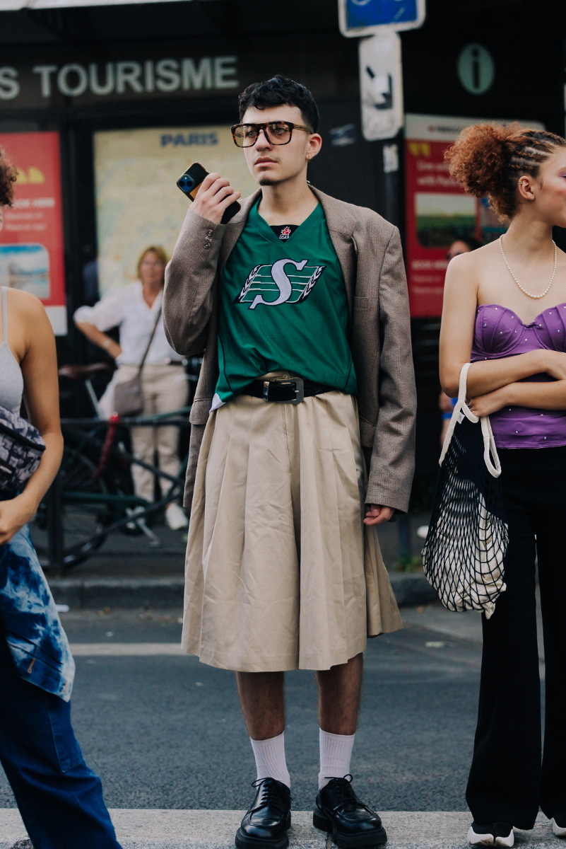 Street Style Shots: Paris Fashion Week Day 2 – PAUSE Online