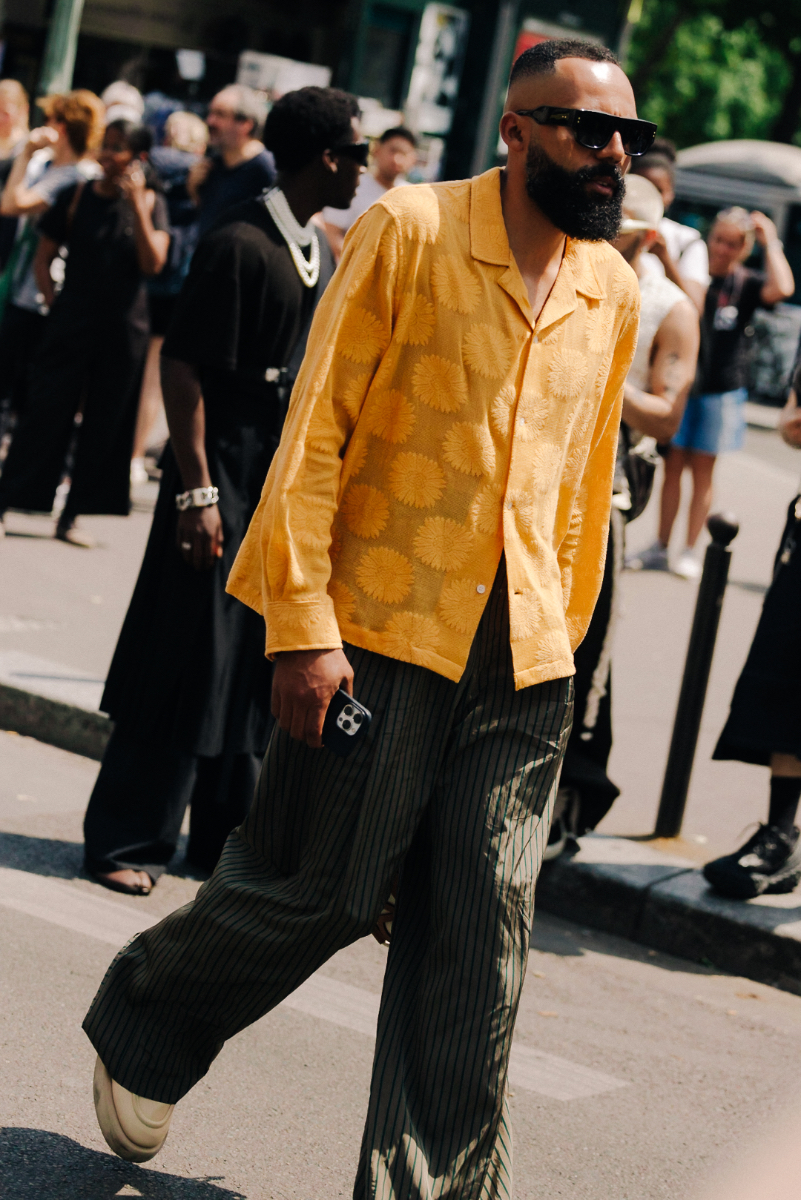 Street Style Shots: Paris Fashion Week Day 2 – PAUSE Online