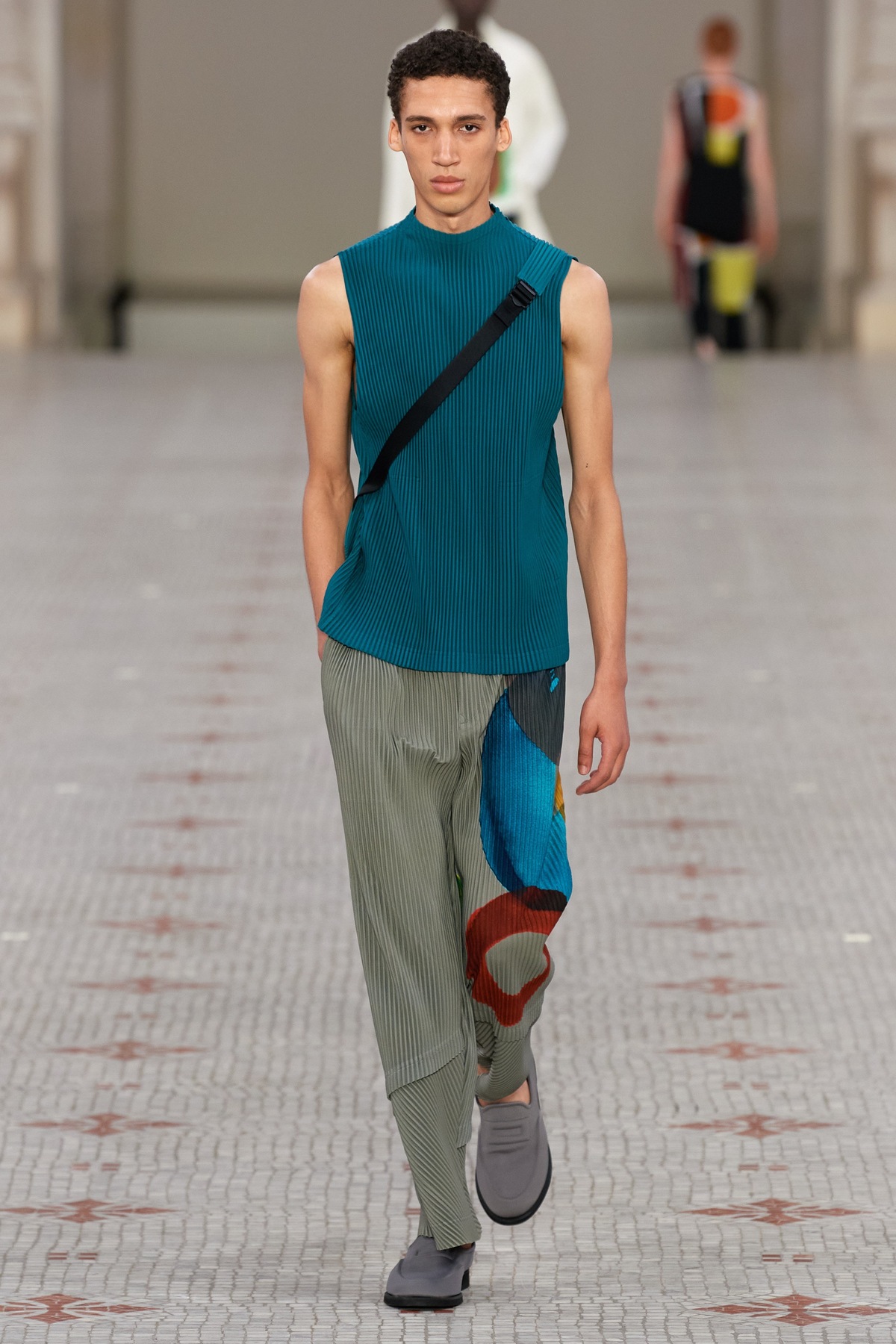 Homme Plissé Issey Miyake Men's Spring 2024 Lineup Played With Pleats – WWD